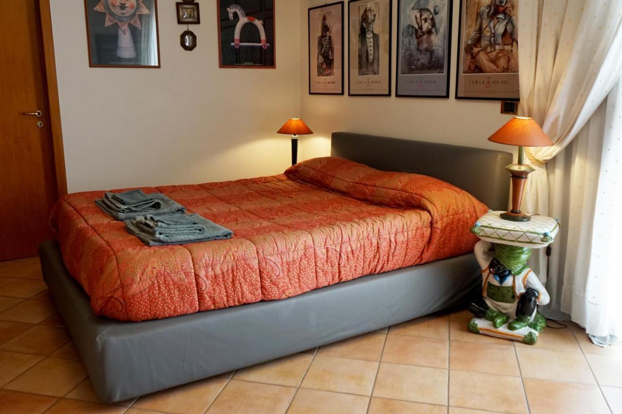 Stanza Con Vista Mare Apartment Bari Luaran gambar