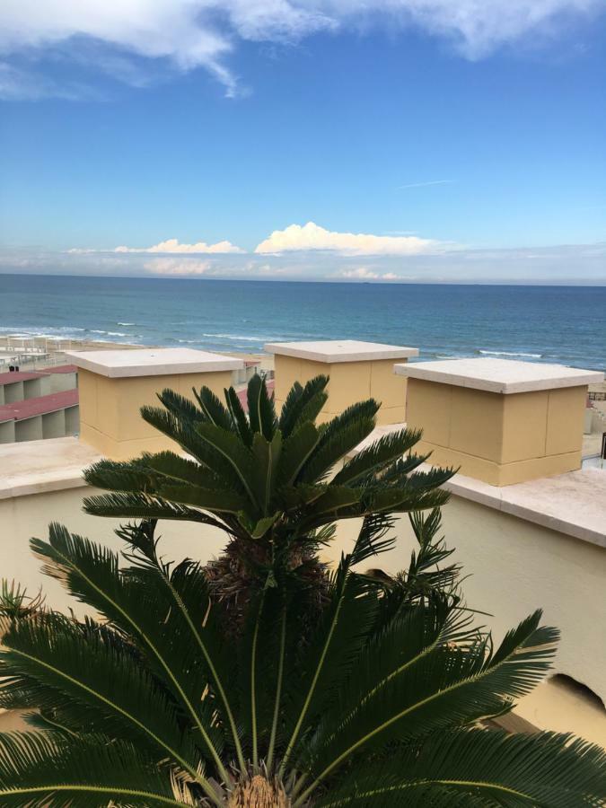 Stanza Con Vista Mare Apartment Bari Luaran gambar