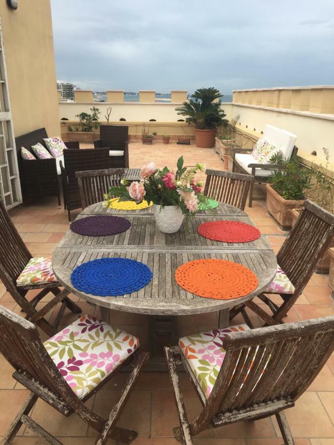 Stanza Con Vista Mare Apartment Bari Luaran gambar